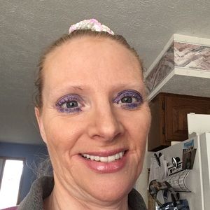 Meet your Posher, Stacy